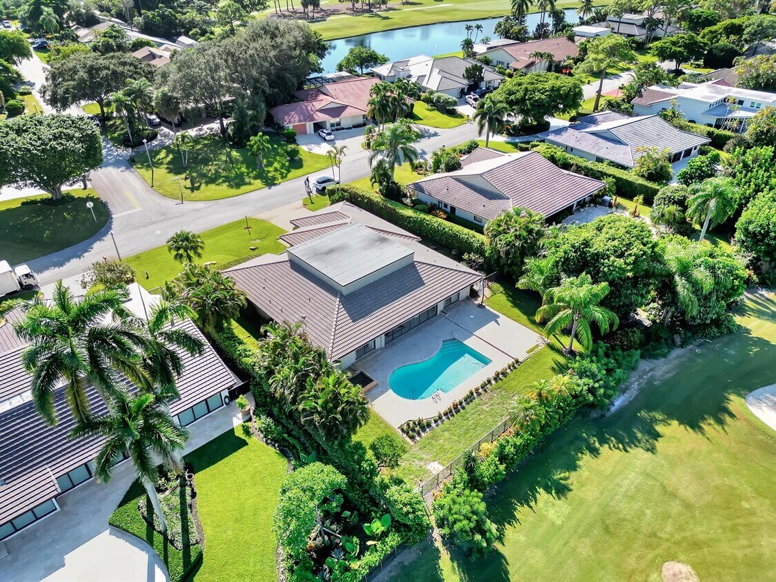 592 Pine Lake Dr, Delray Beach, FL 33445 House Rental in Delray Beach