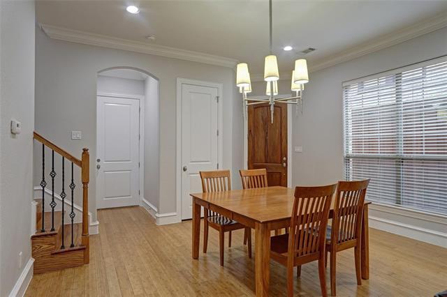 Foto del edificio - 6010 La Vista Dr