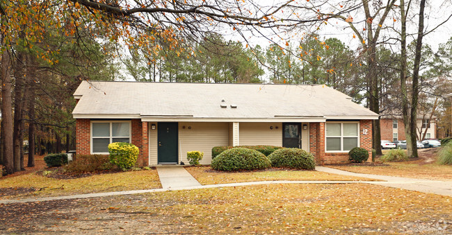 Building Photo - Prescott Manor