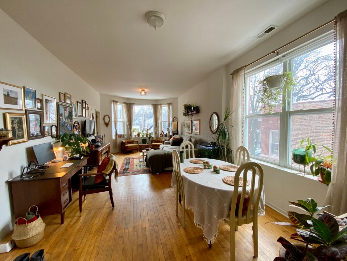 Primary Photo - 2610 W Thomas St