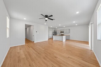 Building Photo - 5815 Hematite Rim
