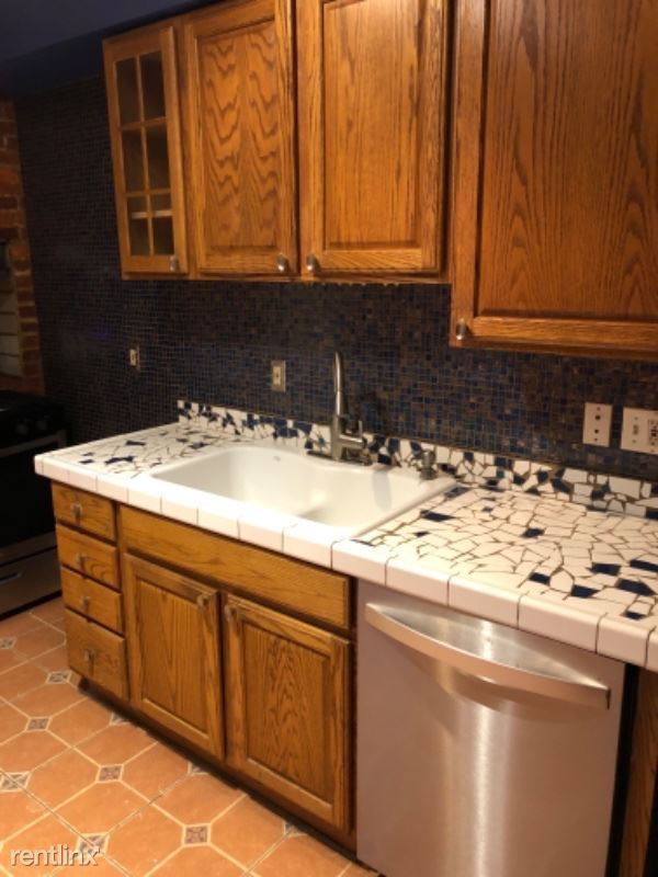 Foto del edificio - 3 br, 2.5 bath House - 236 E Cross St