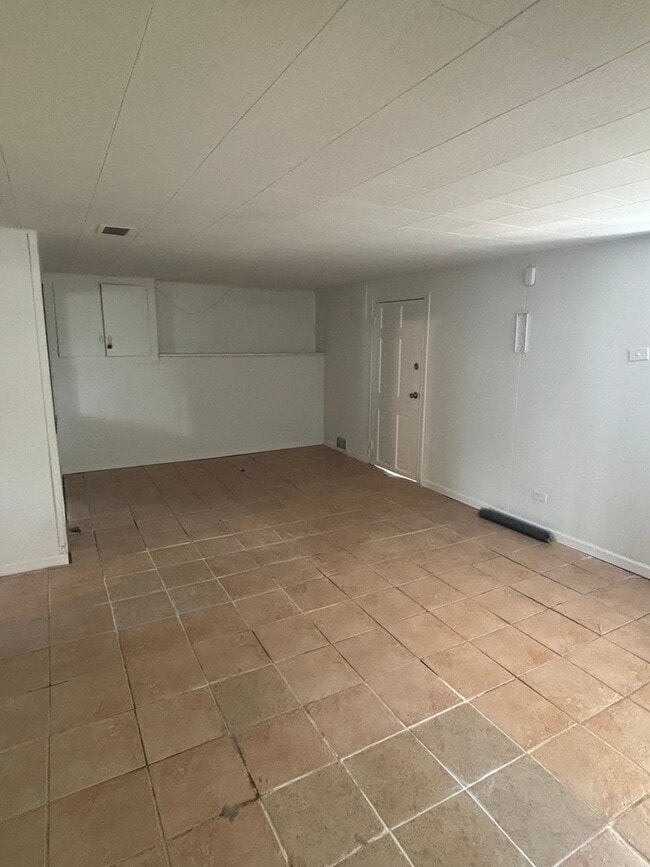 Building Photo - 354 S Westmore-Meyers Rd