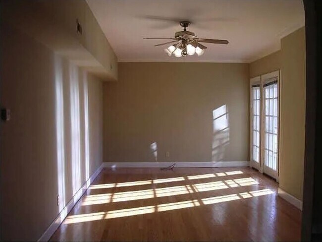 Foto del edificio - Amazing 2 Bedroom Condo in Indianapolis