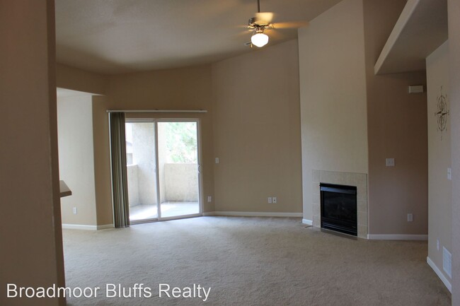 Building Photo - 7045 Ash Creek Heights