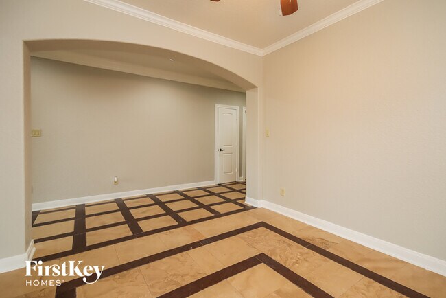 Building Photo - 12718 Spruce Cir