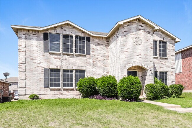 Building Photo - 2909 Paint Brush Pl