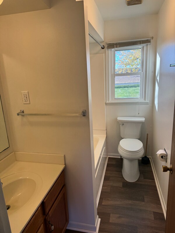 Foto del edificio - 10380 Lansing Rd