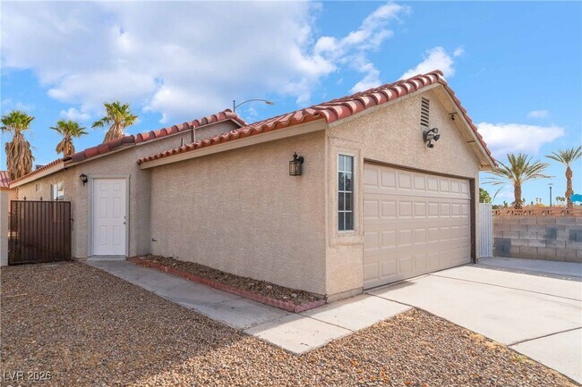 Foto del edificio - 900 Calico Hills Ct