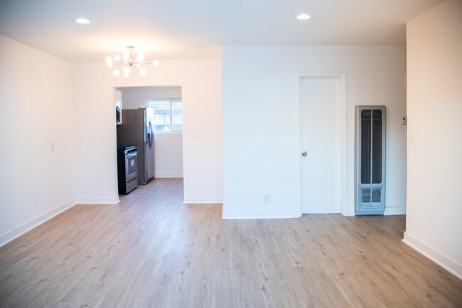Foto del edificio - 1217 N Virgil Ave