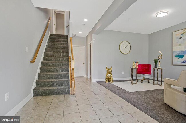 Building Photo - 505 Jurgensen Pl