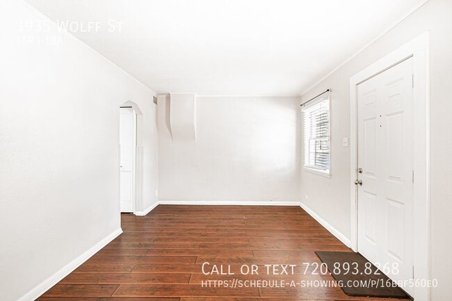 Foto del edificio - 1 Bed 1 Bath Duplex with Storage and Off S...