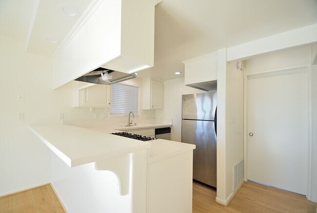 Building Photo - w22144