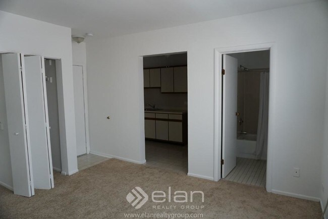 Foto del edificio - 549 W Aldine Ave