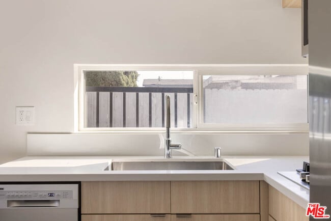 Building Photo - 5456 Barton Ave