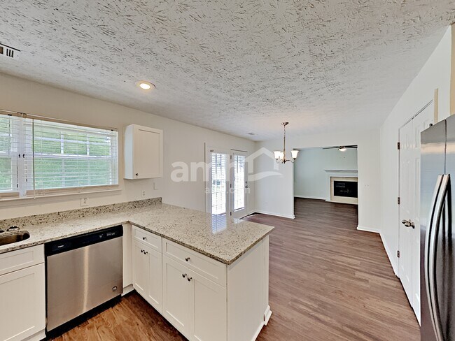 Building Photo - 2999 Storybook Ln