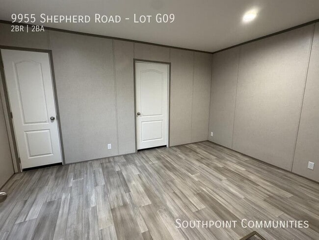 Foto del edificio - 9955 Shepherd Rd