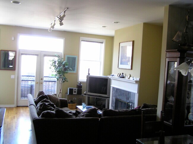 Foto del edificio - 1421 W Melrose St