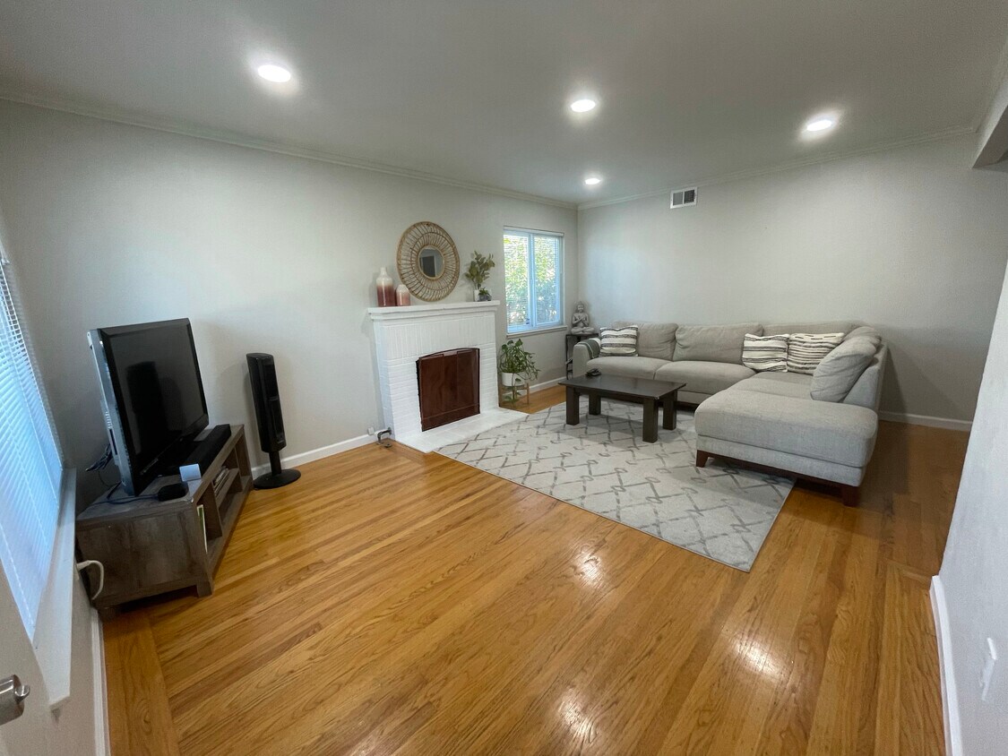 36483 Coronado Dr, Fremont, CA 94536 House Rental in Fremont, CA