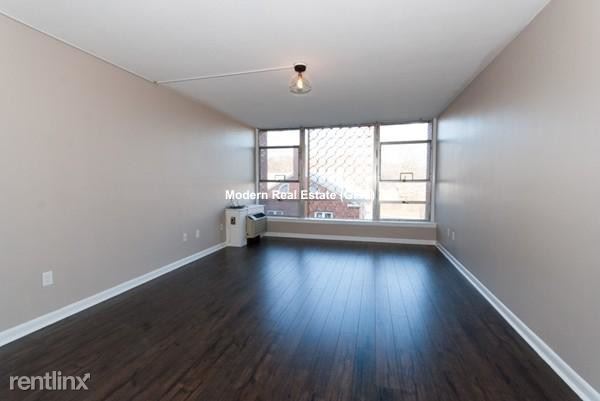 Building Photo - 1 br, 1 bath  - 34 Hammond Pond Pkwy # 300