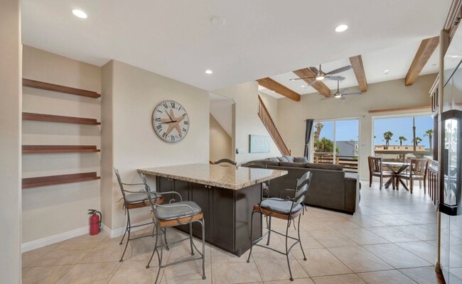 Foto del edificio - Furnished Stunning 3bd/ 3ba Ocean Beach de...