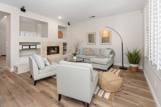 family room/great room - 7084 Tatler Rd