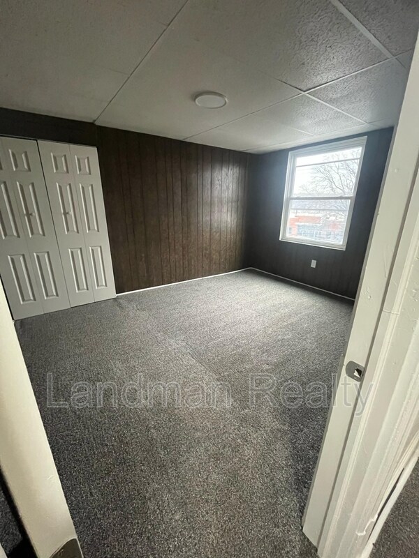 Foto del edificio - 1245 Island Ave