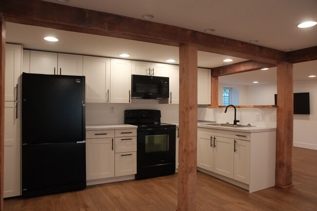 Full Kitchen - 4337 Washburn Ave N