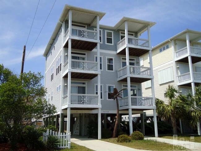 Building Photo - 1415 Canal Dr