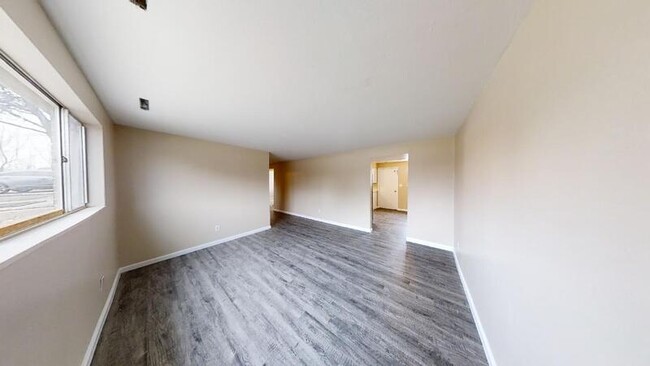 Building Photo - 4034 E San Miguel St