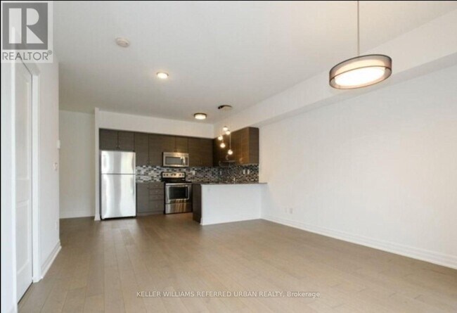 Photo du bâtiment - 47 Macaulay Ave