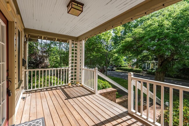 Foto del edificio - Charming ranch-style home in Durham, NC