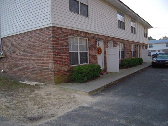 Foto del edificio - 1305 Breckenridge Dr