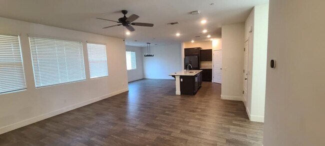 Photo - 2381 Explorador Dr House