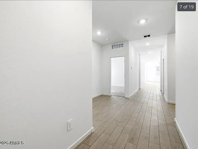 Foto del edificio - 24629 W Grove St