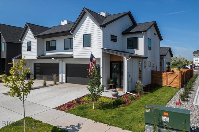 Building Photo - 1415 Windrow Dr