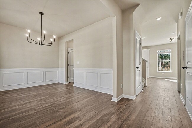 Foto del edificio - 377 Waterbluff Dr SW