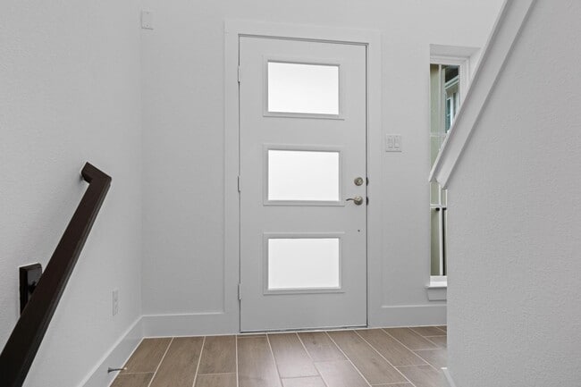 Building Photo - 1312 Shaded Rock Dr