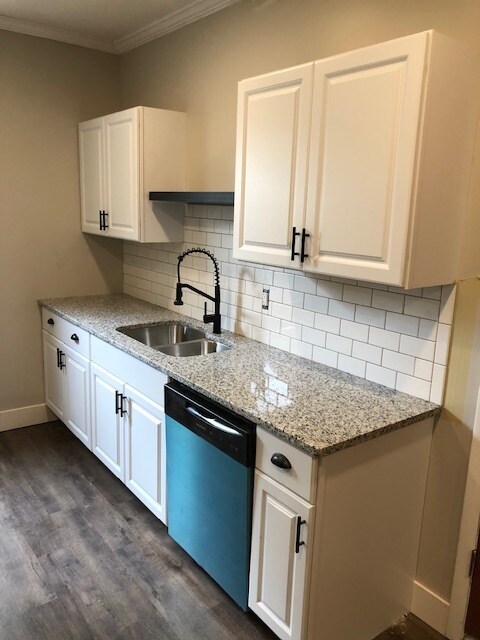 Kitchen - 95 S 1st St
