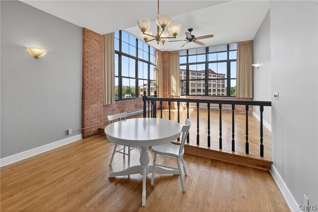 Foto del edificio - 526 Plum St