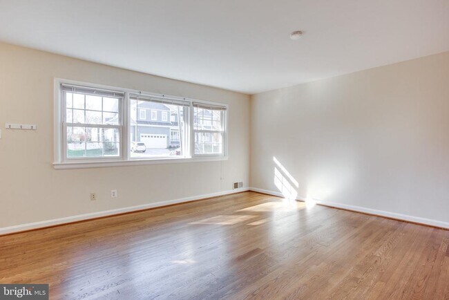 Foto del edificio - 903 Timber Ln SW
