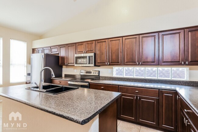 Foto del edificio - 4126 W Monona Dr