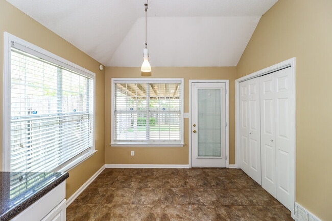 Building Photo - 2768 Maggie Woods Ln