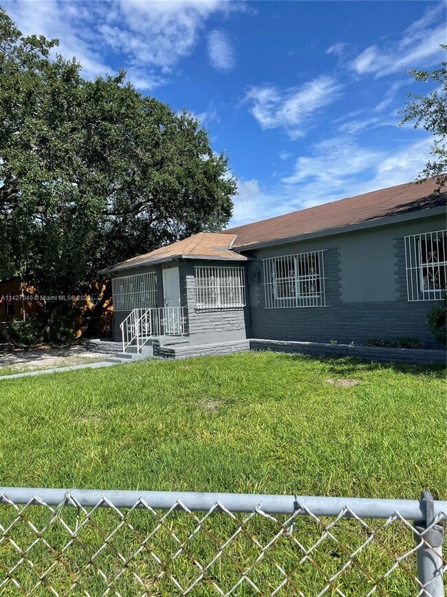 Building Photo - 901 NW 58th Terrace