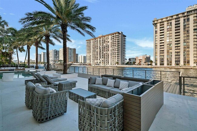 Building Photo - 1445 Windjammer Way