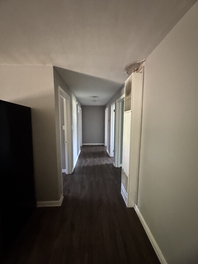 Foto del edificio - 3309 Clarence Towery Cir