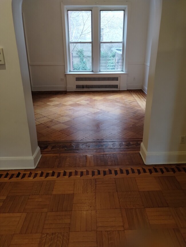 Foto del edificio - 184 New York Ave