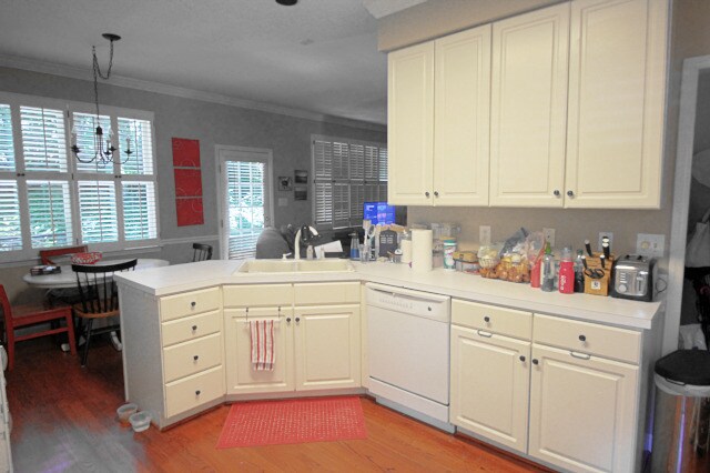 Foto del edificio - Charming 3 Bedroom Colonial Home only 10 Minutes from Duke!