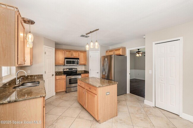Foto del edificio - 5277 Mansford Pl