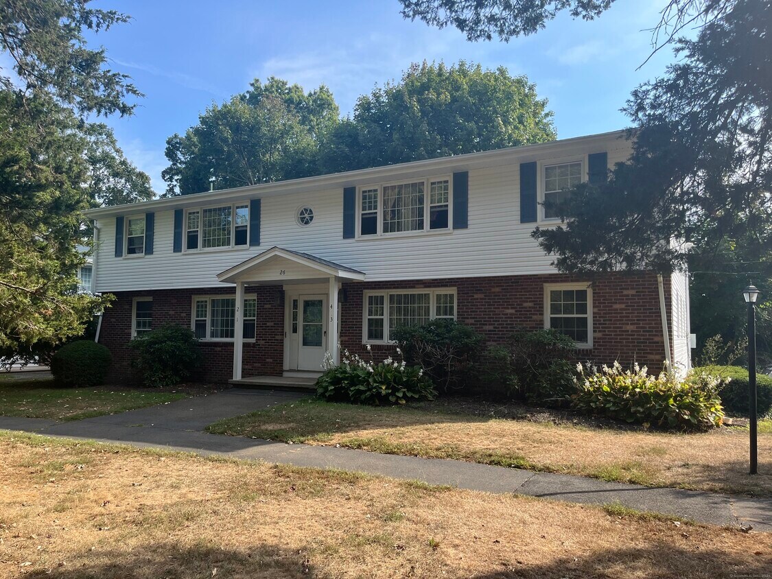 26 College St Unit 3, Clinton, CT 06413 Condo for Rent in Clinton